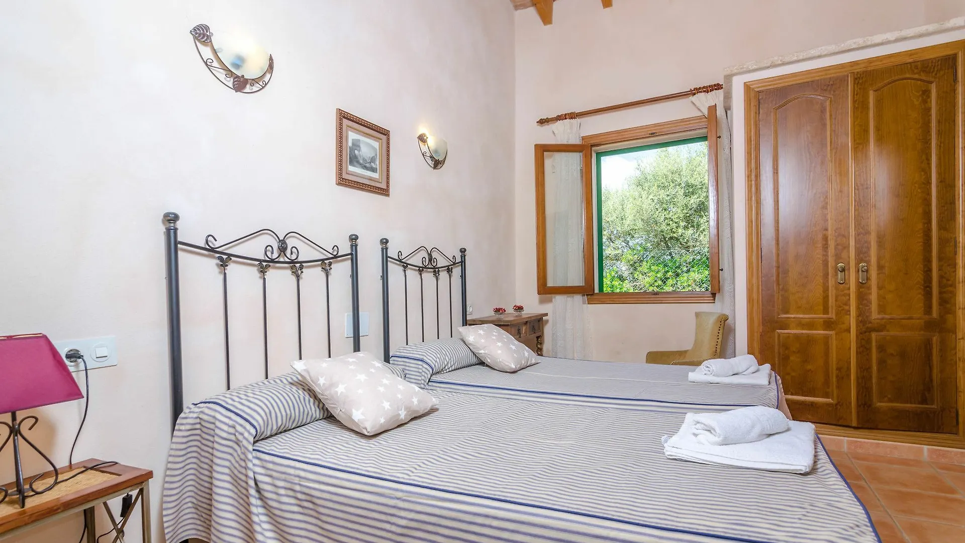 Sescola Vila Felanitx Villa